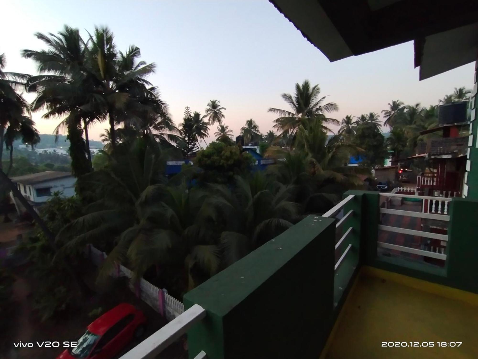 Green Nest Hostel, Baga- North Goa อาร์โปรา ภายนอก รูปภาพ