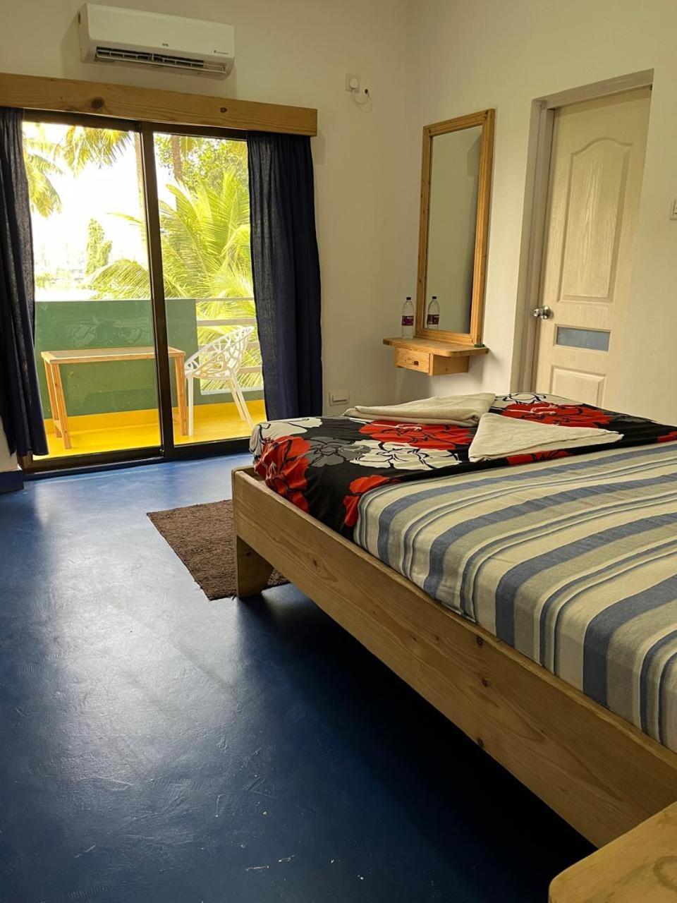 Green Nest Hostel, Baga- North Goa อาร์โปรา ภายนอก รูปภาพ